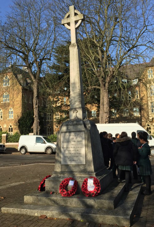 Memorial to staff and students of Borough Road College lost to wars